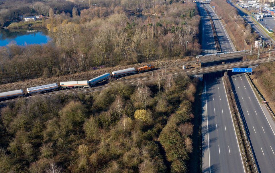 Nachrichten aus Deutschland Güterzug in Moers entgleist Nachrichten aus Deutschland Güterzug in Moers entgleist