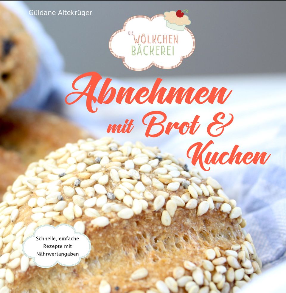 Das Buch "Abnehmen mit Brot und Kuchen" hat sich bereits über 100.000 Mal verkauft. Güldane Altekrüger hat es im Eigen-Verlag (DplusA Verlag) gedruckt. 128 Seiten. 16,95 Euro. Erhältlich ist es im Buchhandel oder online, z.B. über Amazon.
