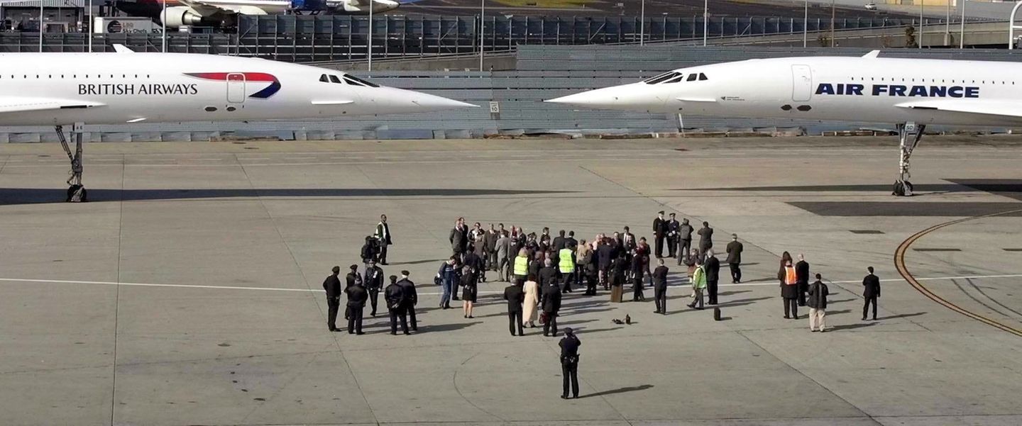 Es sollten noch Jahre vergehen, ehe die ersten Exemplare im Liniendienst flogen. Erst im Januar 1976 erfolgt der gleichzeitige Erstflug: durch British Airways von London nach Bahrain und von Air France von Paris nach Rio de Janeiro