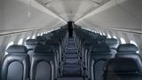 Interieur der Concorde British Airways für 100 Passagiere:  Mit 2,63 Metern war der Rumpf fast so schmal wie ein Regionaljet von Canadair (2,57 Meter) mit enger 2-2er-Bestuhlung. Die Concorde-Sitze waren enger als die Sessel in der heutigen Premium Economy Class mancher Langstreckenflieger