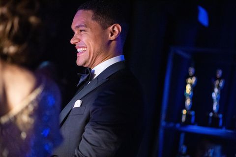 Comedian Trevor Noah backstage bei den Oscars