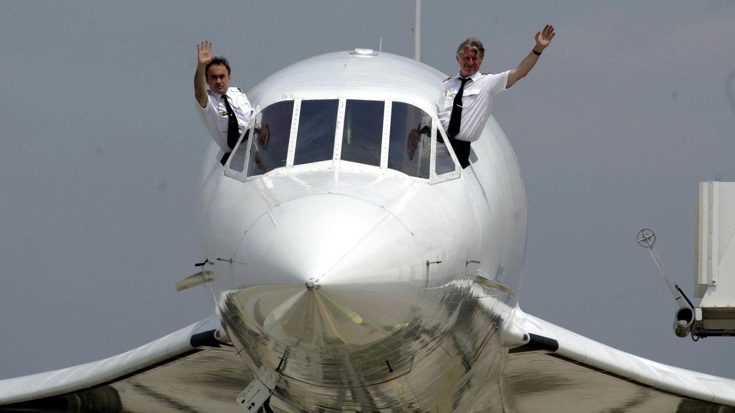 Das Problem der Concorde: der enorme Treibstoffverbrauch. Durch die vier Triebwerke vom Typ Rolls-Royce Snecma flossen 25.600 Liter pro Stunde. Zum Vergleich: Bei der Boeing 747 waren es nur die Hälfte - bei vier Mal so viel Passagieren