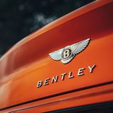 Das Bentley Emblem findet sich überall am Auto