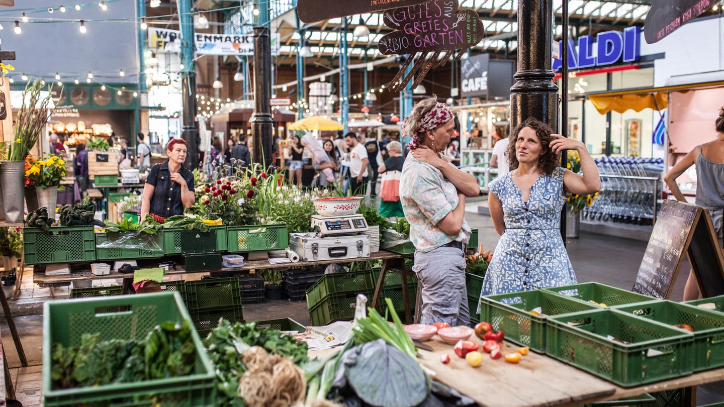 Die Aldi-Filiale in der "Markthalle Neun" in Berlin-Kreuzberg passt nicht ganz ins Gesamtbild
