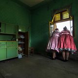 Serbien, 1. Platz, National Awards:  Und so sieht es manchmal in Serbien aus, wenn zwei Schwestern aus dem Fenster schauen. 