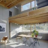 Im Innern des Haus Späckhuggaren: Der intelligente Grundriss erfülle die Forderungen der Bauhaus-Meister nach Raumökonomie ebenso wie den Wunsch der Bauherren nach einer wohnlichen Atmosphäre.