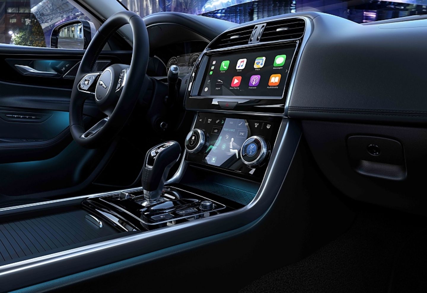 Jaguar XE 2020