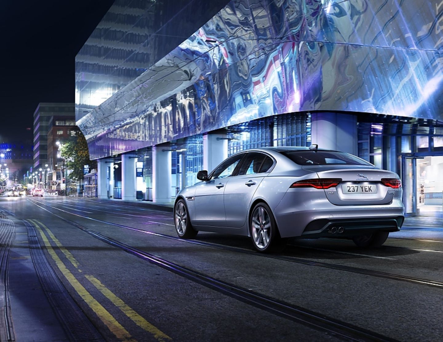 Jaguar XE 2020