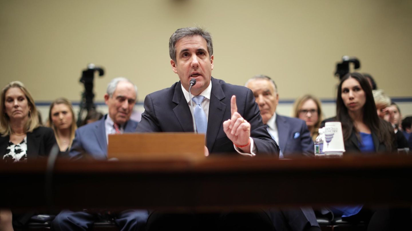 Liveblog: Michael Cohen, der frühere Anwalt von US-Präsident Donald Trump, sagt vor dem Kongress aus