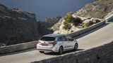 Toyota Corolla TS 1.8 Hybrid -ausgewogenes Fahrwerk