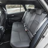 Toyota Corolla TS 1.8 Hybrid - viel Platz im Fond