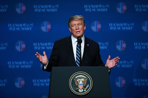 Donald Trump auf der Pressekonferenz nach dem gescheiterten Gipfel in Hanoi