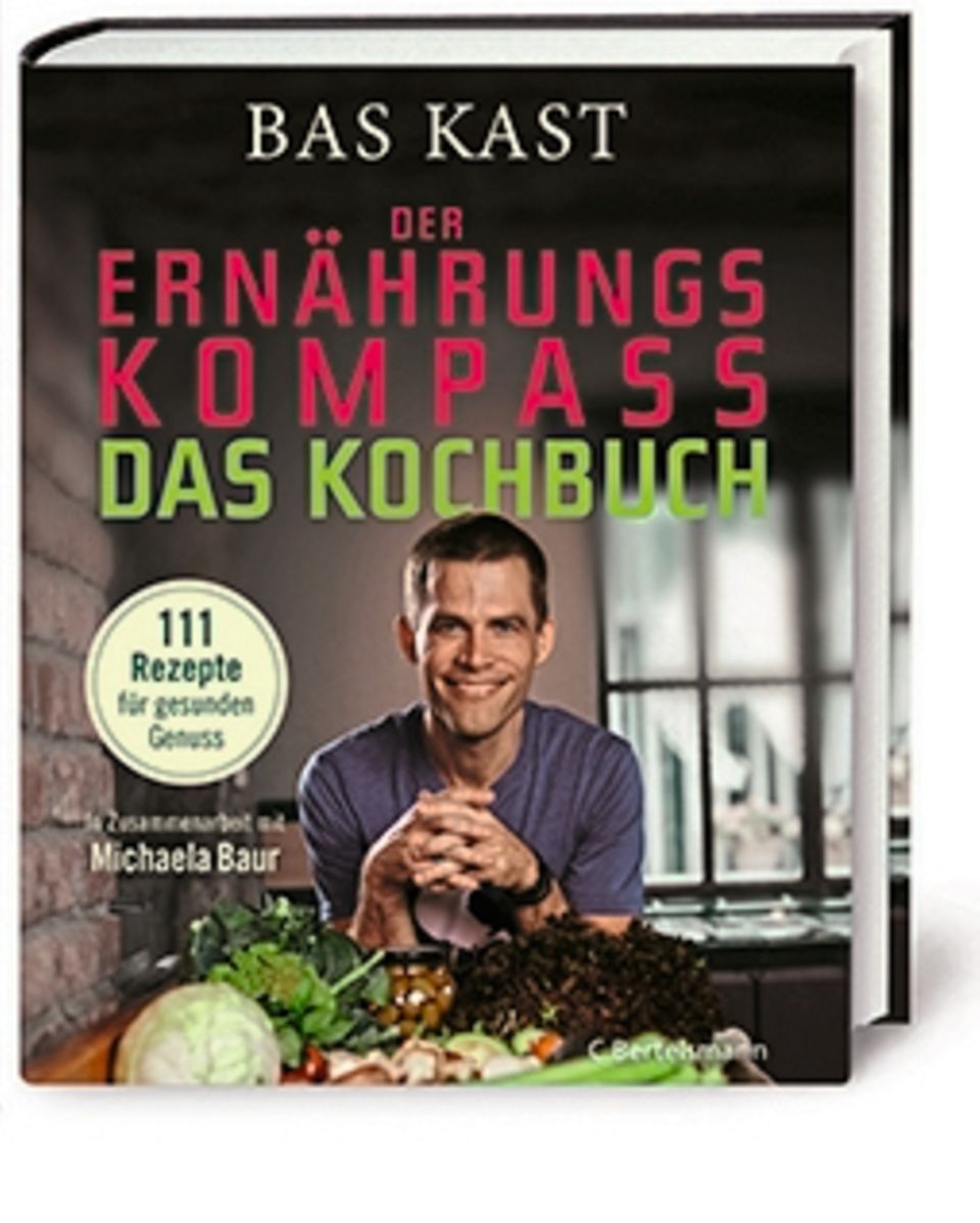 Bestseller "Der Ernährungskompass": Bas Kast in Zusammenarbeit mit Michaela Baur: "Der Ernährungskompass. Das Kochbuch. 111 Rezepte für gesunden Genuss", C. Bertelsmann, 22 Euro (seit 25. Februar im Handel). Bas Kast in Zusammenarbeit mit Michaela Baur: "Der Ernährungskompass. Das Kochbuch. 111 Rezepte für gesunden Genuss", C. Bertelsmann, 22 Euro (seit 25. Februar im Handel).