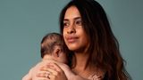 Völlig selig wirkt Sabra mit ihrem Baby im Arm. Was gibt es Schöneres?