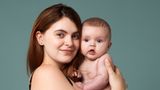 Man kann gar nicht aufhören, die stolze Mama Kesia und ihr Baby anzuschauen – so geht Schönheit.
