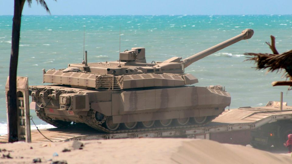 Ein Leclerc-Panzer im Jemen Ein Leclerc-Panzer im Jemen