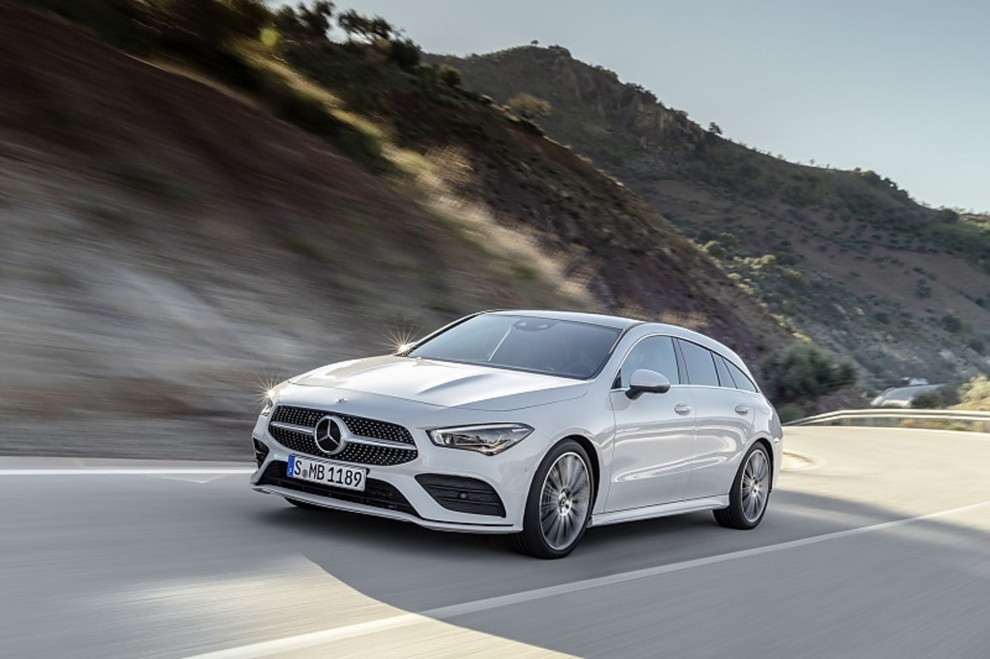 Mercedes CLA Shooting Brake - das Gesicht vom größeren CLS
