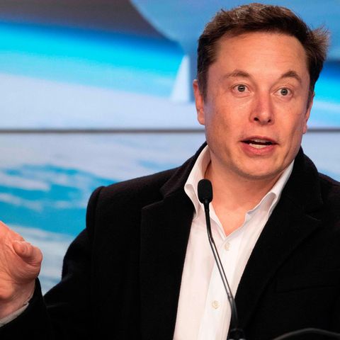 Dank Elon Musks Twitter-Harakiri musste Tesla einen der dicksten Schecks jemals ausstellen
