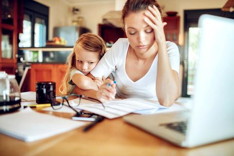 Das Homeoffice kann für Frauen zur Haushaltsfalle werden.
