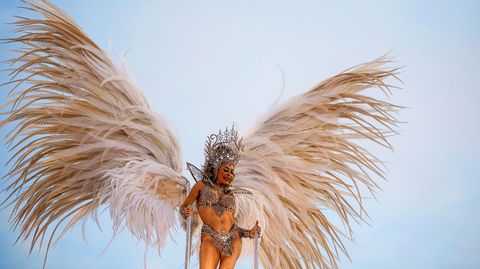 Ein Engel der Sambaschule Mocidade Independente de Padre Miguel