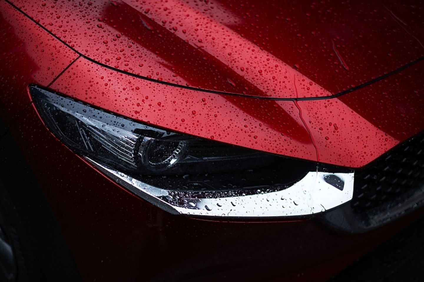 Der Mazda CX-30 wird Voll-LED Scheinwerfer haben