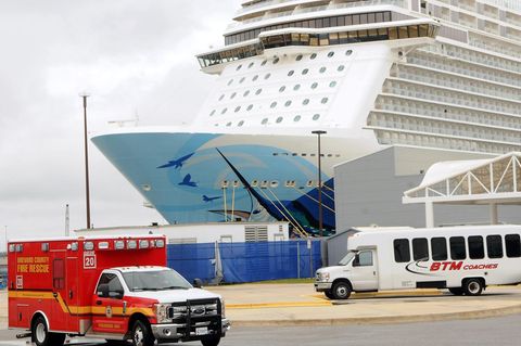 Die "Norwegian Escape" am Dienstag im Hafen von Port Canaveral (Florida)