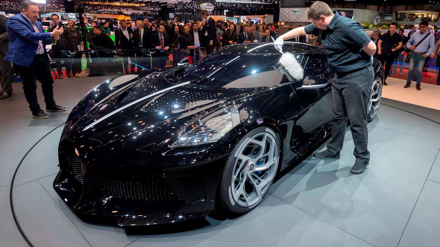  Der 1500 PS starke Bugatti "La Voiture Noire" kostet  satte 16 Millionen Euro