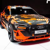 Folienkunstwerk: Der Audi eTron.