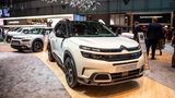Die Front kann gar nicht mächtig genug aufragen: Citroen C5 Aircross.