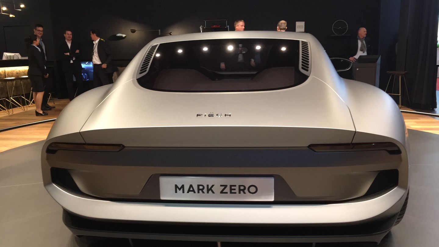 Piech Mark Zero – Einer der Söhne des legendären VW-Chefs Ferdinand Piech hat jetzt ein eigenes E-Modell auf die Räder gestellt. Mit dem Versprechen, in 4 Minuten und 40 Sekunden 400 Kilometer Reichweite laden zu können.