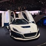 Rimac C-TWO – 1914 elektrische PS sollen den kroatischen Supersportwagen in unter zwei Sekunden auf 100 Km/h katapultieren. Abheben soll er dabei trotz Flügeltüren nicht.