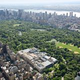 Platz 4: Metropolitan Museum of Art in New York, USA  New Yorker nennen die Kulturinstitution auf der Fifth Avenue kurz "Met". Es handelt sich um einen riesigen Gebäudekomplex am östlichen Rand des Central Parks in Manhattan, der Kunst aus allen Gebieten und Epochen der vergangenen 5000 Jahre zeigt und jedes Jahr sieben Millionen Besucher verzeichnet.  Infos: www.metmuseum.org