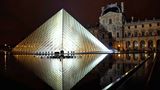 Platz 1: Louvre in Paris, Frankreich  Mit 8,1 Millionen Besuchern führt der Louvre die Liste der meistbesuchten Museen in der Welt an. Die Kunstsammlung ist in der ehemaligen Residenz der französischen Könige untergebracht. 1993 wurde das Museum um eine unterirdische Einkaufspassage und die Glaspyramide ergänzt.  Infos: www.louvre.fr/en