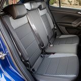 Die Rückbank ist um 14 Zentimeter längs verschiebbar