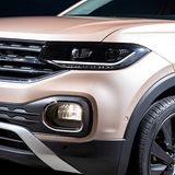 Auf Wunsch sind Voll LED-Scheinwerfer erhältlich