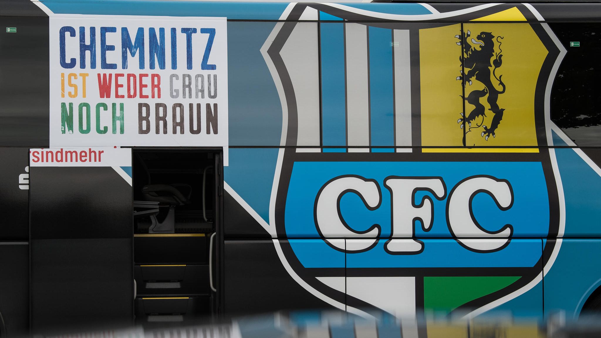 Chemnitzer FC von Neonazis vorgeführt Beschämendes Vorgehen STERN.de