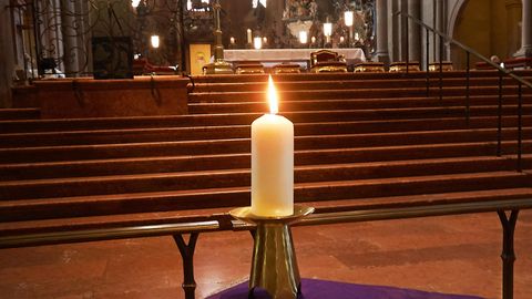 Deutschland Kirche Pfarrer stirbt bei letzter Predigt
