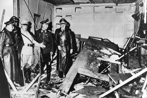 Ein Schwarzweiß-Foto zum Stauffenberg-Attentat
