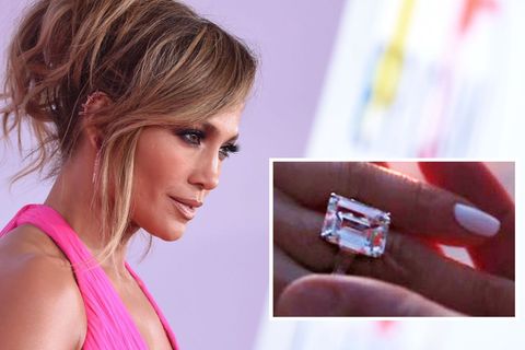Basketballer Alex Rodriguez hat Sängerin Jennifer Lopez um ihre Hand gebeten.