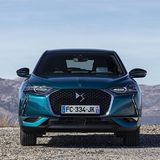 Die Voll-LED Scheinwerfer haben die Matrix-Funktion