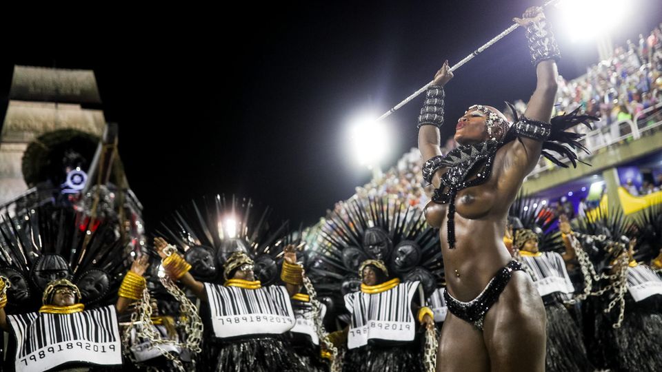 Brasilien: Rio tanzt Samba gegen die Politik von Präsident Bolsonaro