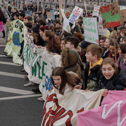 CDU-Chefin Annegret Kramp-Karrenbauer, Kliamdemo in Berlin