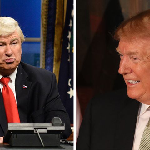 Alec Baldwin (l.) spielt bei "Saturday Night Live" eine Parodie des US-Präsidenten Donald Trump