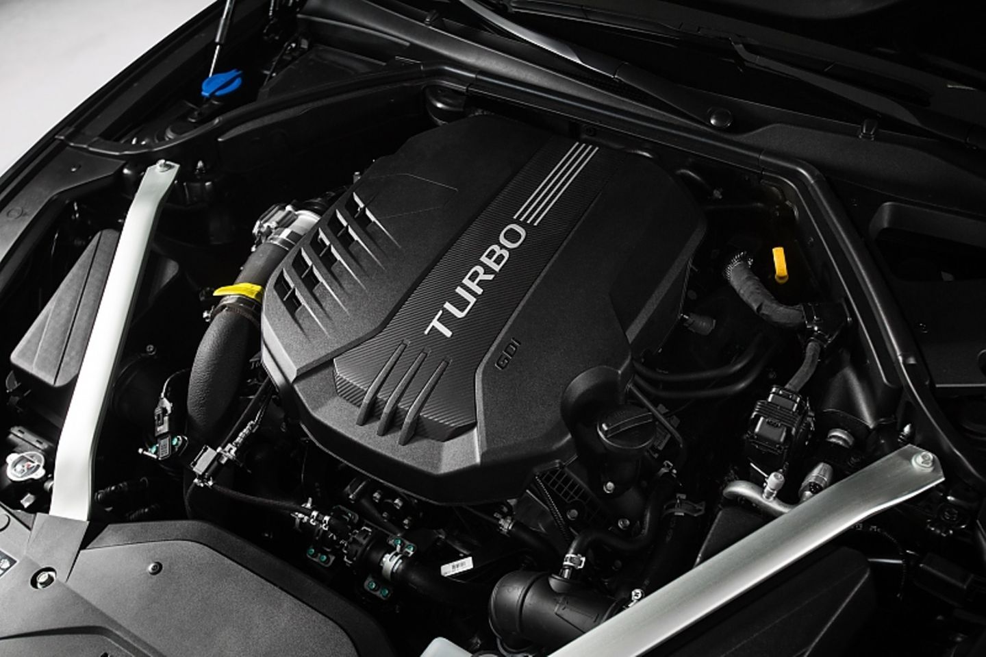 Genesis G70 2.0 T - 185 kW / 252 PS