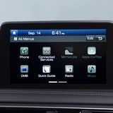 Genesis G70 2.0 T - mit Touchscreen in der Mitte der Armaturentafel