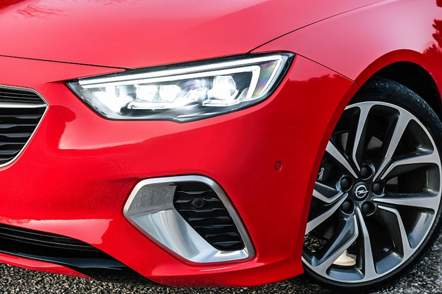 Der Opel Insignia GSi Grand Sport ist schneller als 180 km/h