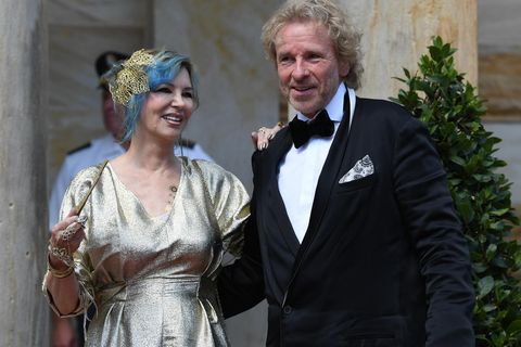 Da wirkten sie noch innig und vertraut: Entertainer Thomas Gottschalk und seine Frau Thea besuchten im Juli 2018 die Bayreuther Festspiele. Beide sind Opernfans.