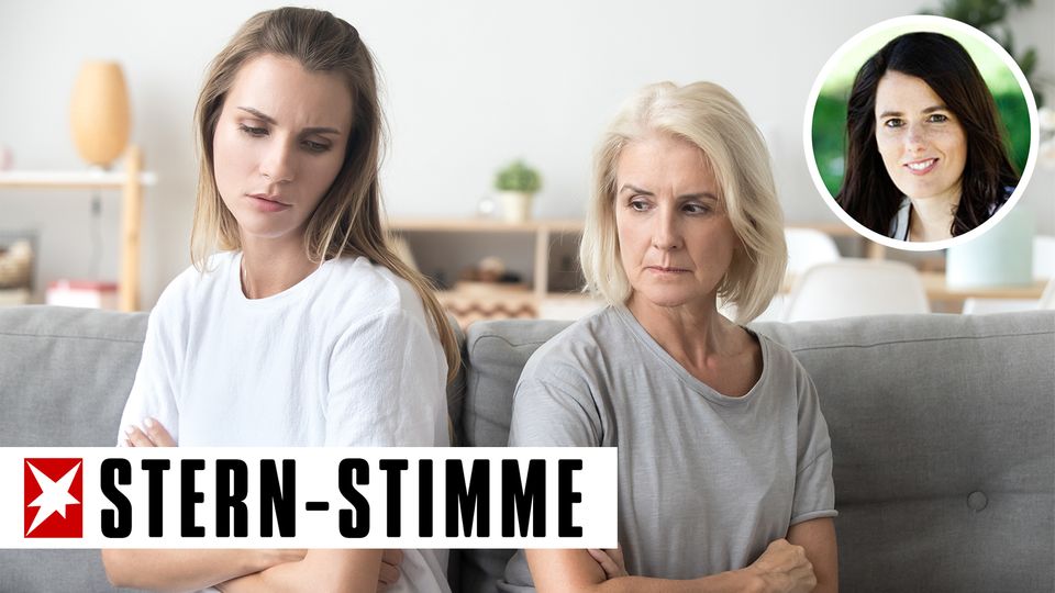 Süßes Pärchen Ist Noch Sehr Schüchtern Beim Sex Süßes Pärchen Ist Noch Sehr Schüchtern Beim Sex