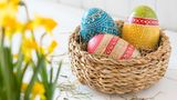 Osterkörbchen basteln: 34 Pozent der Befragten basteln und verschenken zu Ostern Osterkörbchen.