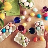 Ostereier bemalen: 54 Prozent der Befragten bemalen Ostereier.